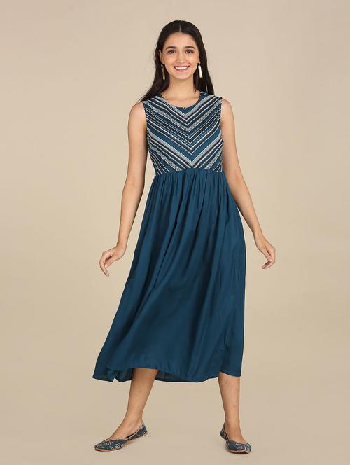 printed a-line dress - 17580636 - Very Small Image - 1