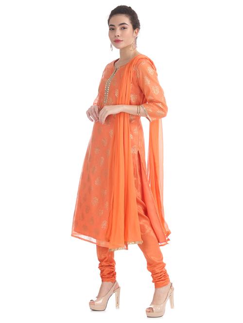 gold print kurta churidaar set - 17584594 - Very Small Image - 1