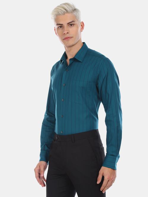 green striped formal shirt - 17618261 - Very Small Image - 1