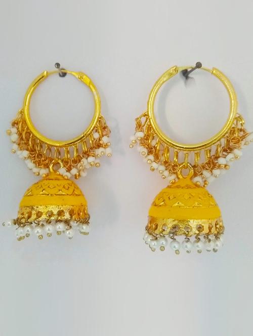 yellow metal jhumka earring - 17621647 - Very Small Image - 1