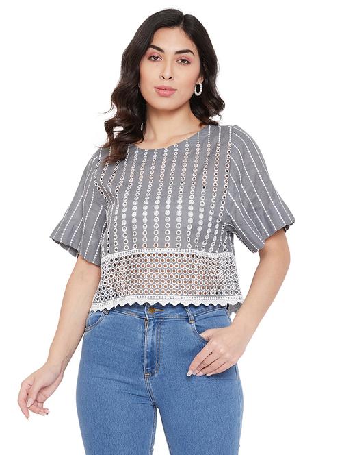 round neck schiffli crop top - 17639981 - Very Small Image - 1