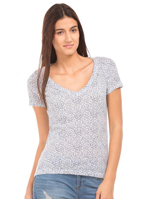 v-neck printed tee  - 17645798 - Very Small Image - 1