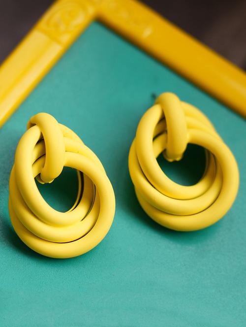 yellow rubber studs earring - 17693690 - Very Small Image - 1