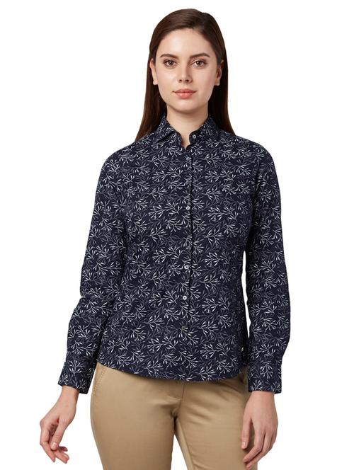 curved hem printed shirt  - 17710636 - Very Small Image - 1