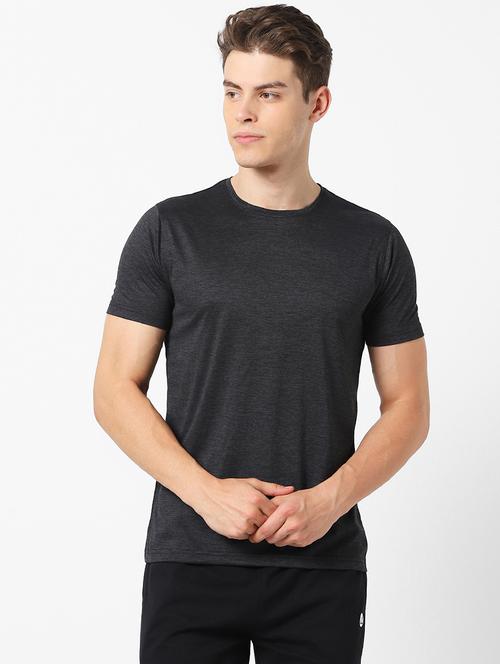 black solid t-shirt - 17732399 - Very Small Image - 1