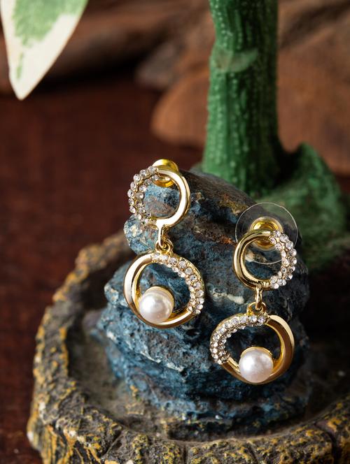 gold metal drop earring - 17760257 - Very Small Image - 1