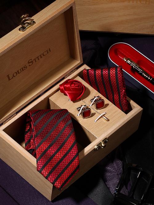 ruby red silk tie - 17769839 - Very Small Image - 1