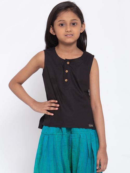 round neck solid kurta  - 17776762 - Very Small Image - 1