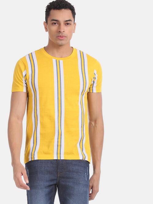 yellow striped t-shirt - 17807742 - Very Small Image - 1