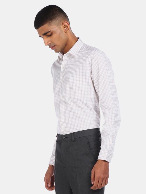 white checkered formal shirt - 17816329 - Very Small Image - 1