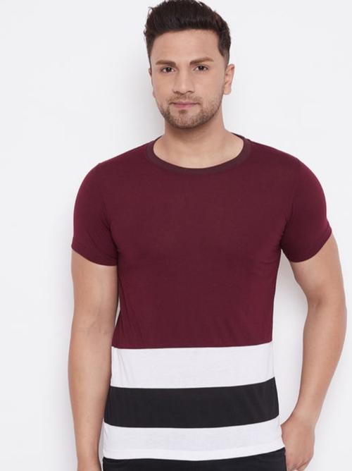 red mal tshirt - 17832680 - Very Small Image - 1