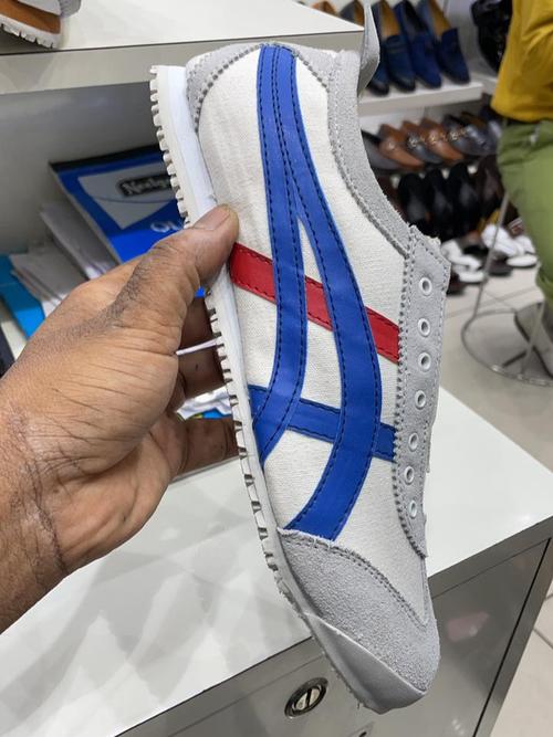 choose comfort????smart styling. extra comfort.??good shoes  - 17842606 - Very Small Image - 1