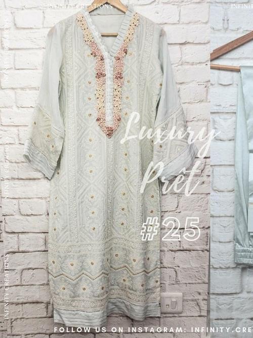 light grey and pitch  - 17855695 - Very Small Image - 1