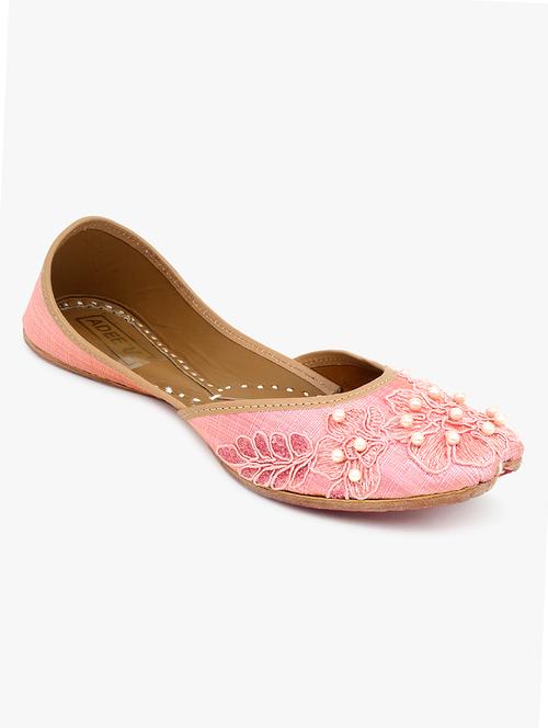 pink slip on jutis  - 17857756 - Very Small Image - 1