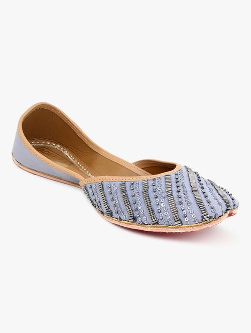 grey slip on jutis  - 17857763 - Very Small Image - 1
