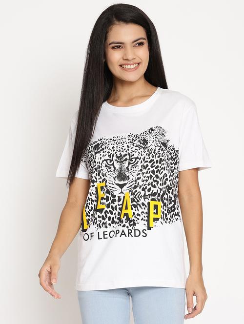 women's front print round neck t-shirt - 17902117 - Very Small Image - 1