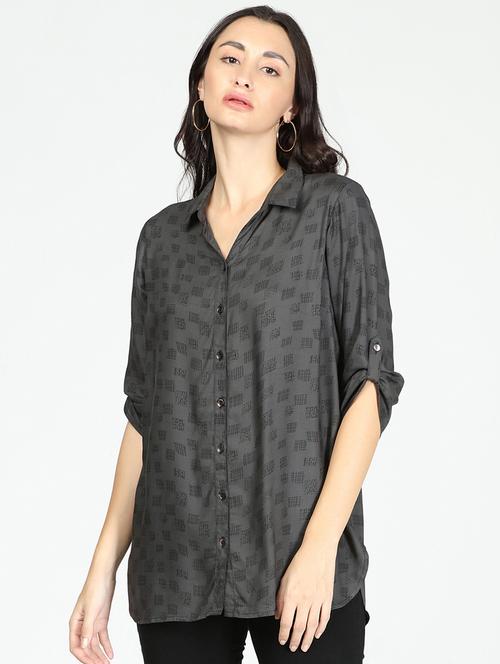 curved hem checkered shirt - 17915263 - Very Small Image - 1