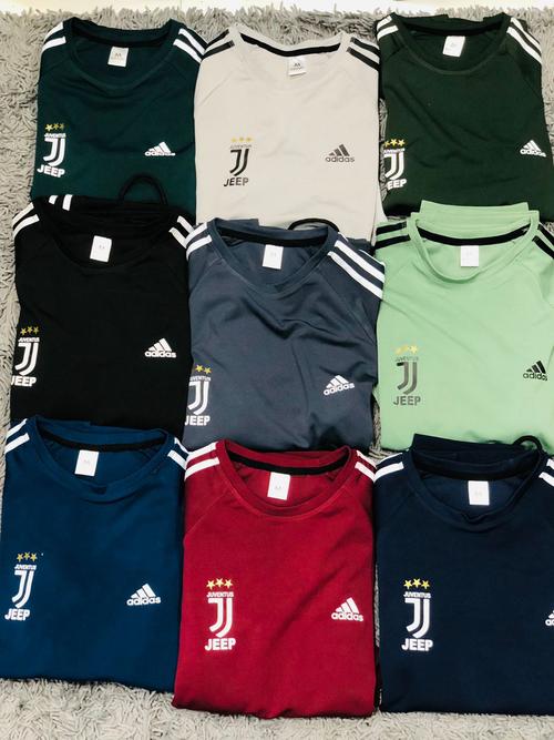 red modal shirt - 17999652 - Very Small Image - 1