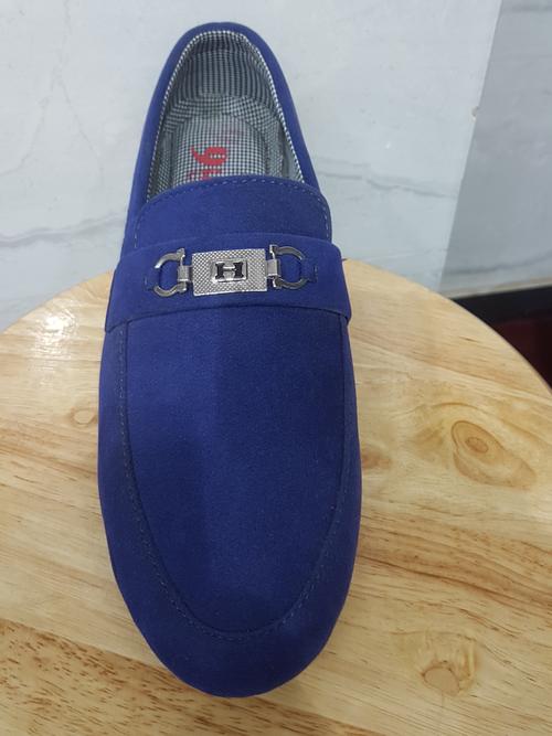 shoes  - 18028250 - Very Small Image - 1