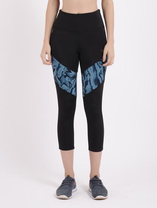 high rise printed sports capri - 18045426 - Very Small Image - 1