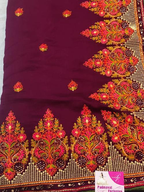 nice  - 18046951 - Very Small Image - 1