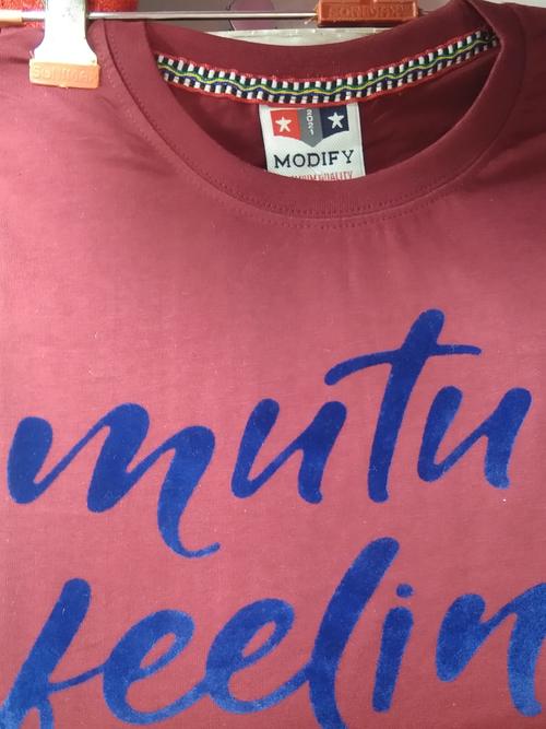 t-shirt  - 18065770 - Very Small Image - 1