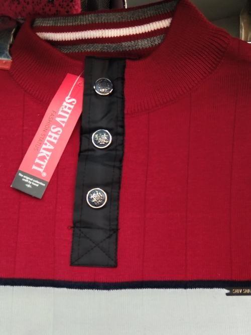 t-shirt  - 18065775 - Very Small Image - 1