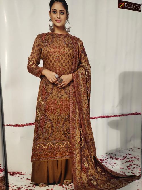 garam suit  - 18066791 - Very Small Image - 1