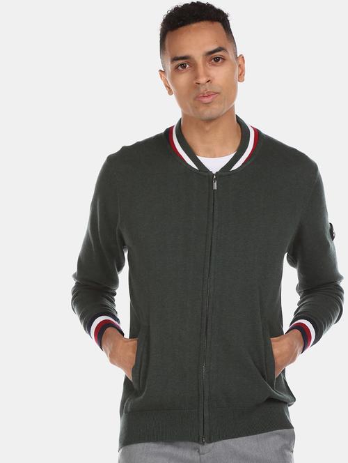 green  color men's pullover - 18068518 - Very Small Image - 1