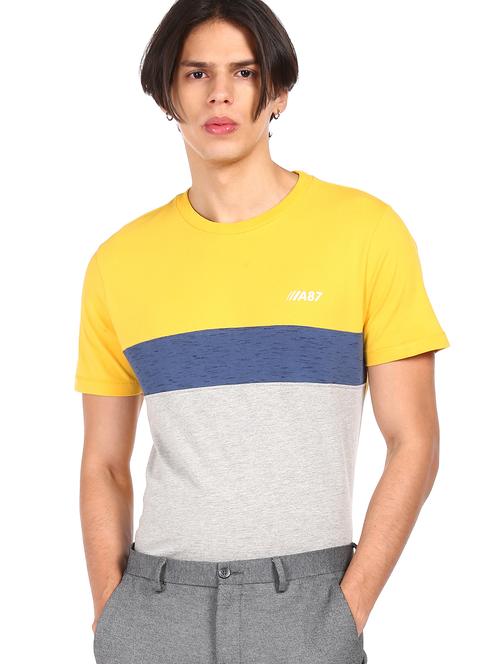yellow color blocked t-shirt - 18074294 - Very Small Image - 1