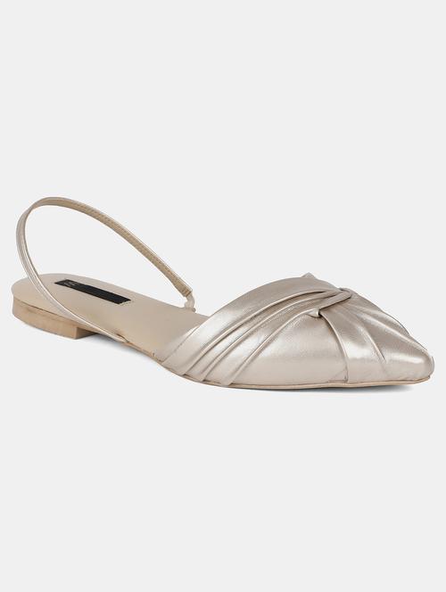 gold back strap sandal - 18083715 - Very Small Image - 1