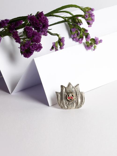 silver finger ring - 18107266 - Very Small Image - 1