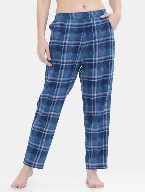 light blue checked pajama - 18118779 - Very Small Image - 1