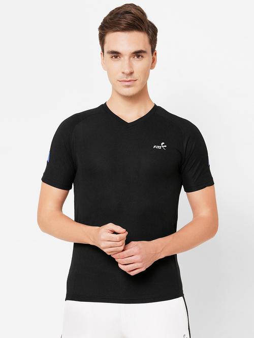 black solid t-shirt - 18145485 - Very Small Image - 1