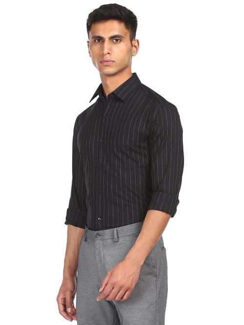 black striped formal shirt - 18175218 - Very Small Image - 1