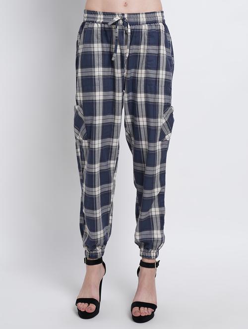 drawstring waist checkered jogger - 18181380 - Very Small Image - 1