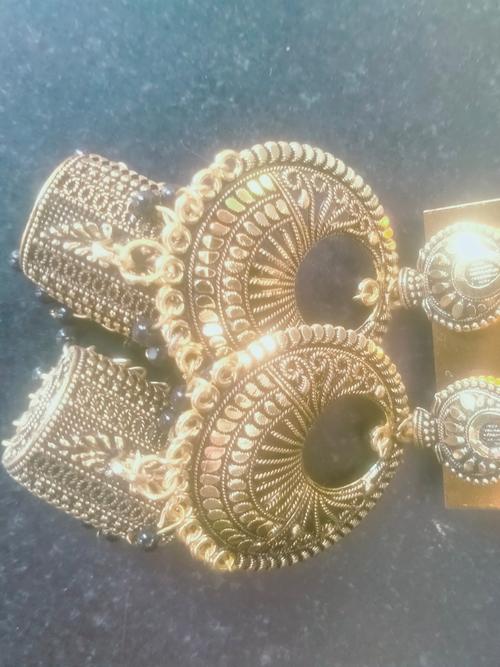 yes  - 18182982 - Very Small Image - 1