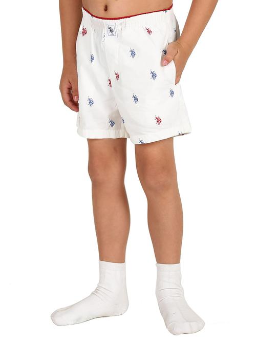 white printed shorts and three-fourth - 18183742 - Very Small Image - 1
