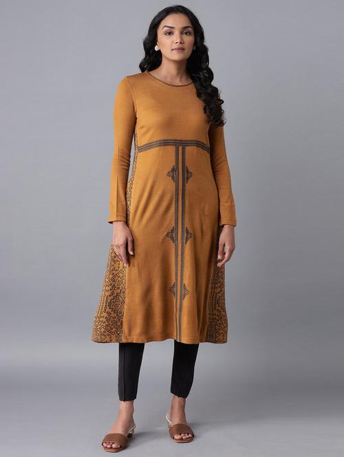 yellow cotton blend aline ethnic dress - 18204127 - Very Small Image - 1