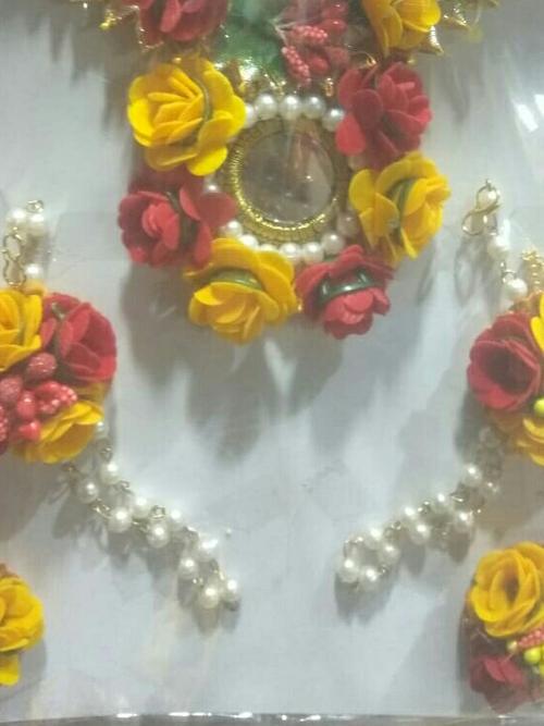 hair accessories flower jewellery multi color  - 18207957 - Very Small Image - 1