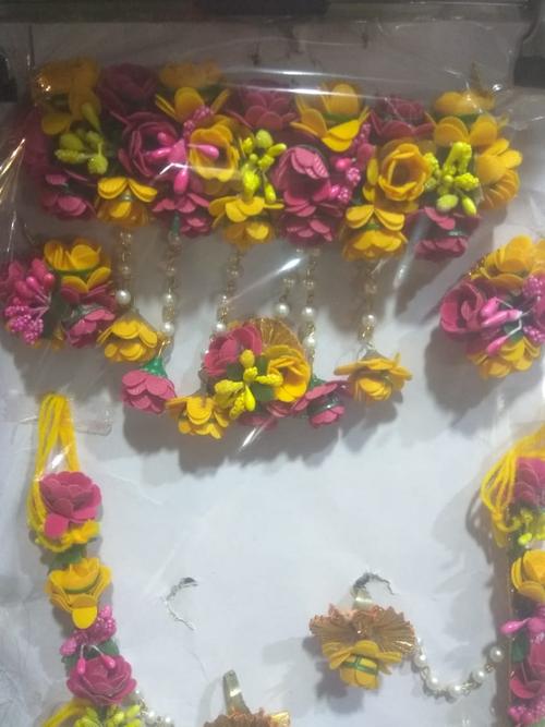 hair accessories flower jewellery multi color  - 18207958 - Very Small Image - 1