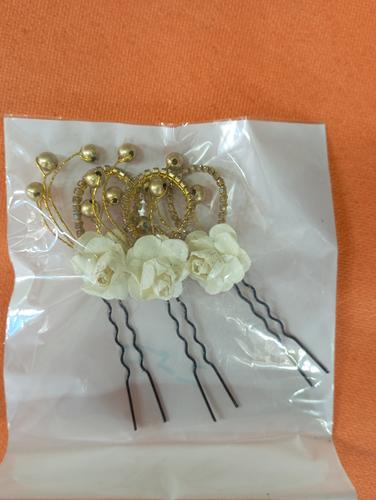 hair accessories golden color  - 18209474 - Very Small Image - 1