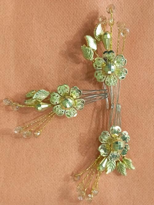 hair accessories golden color  - 18209495 - Very Small Image - 1