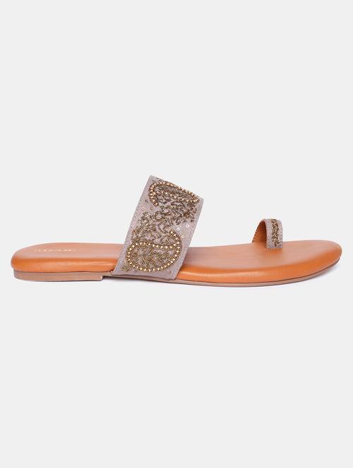 grey fabric ethnic sandals - 18223927 - Very Small Image - 1