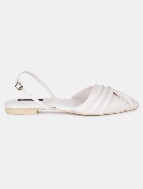 white back strap sandal - 18223941 - Very Small Image - 1