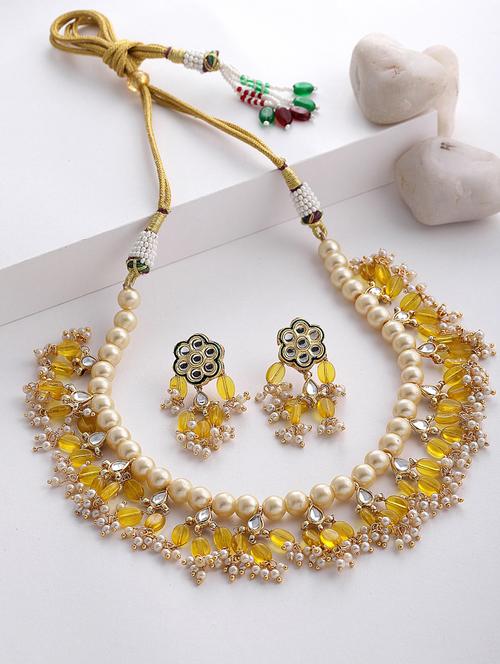 yellow silver necklaces and earring - 18226968 - Very Small Image - 1