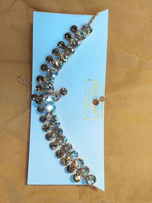 necklace  - 18249123 - Very Small Image - 1