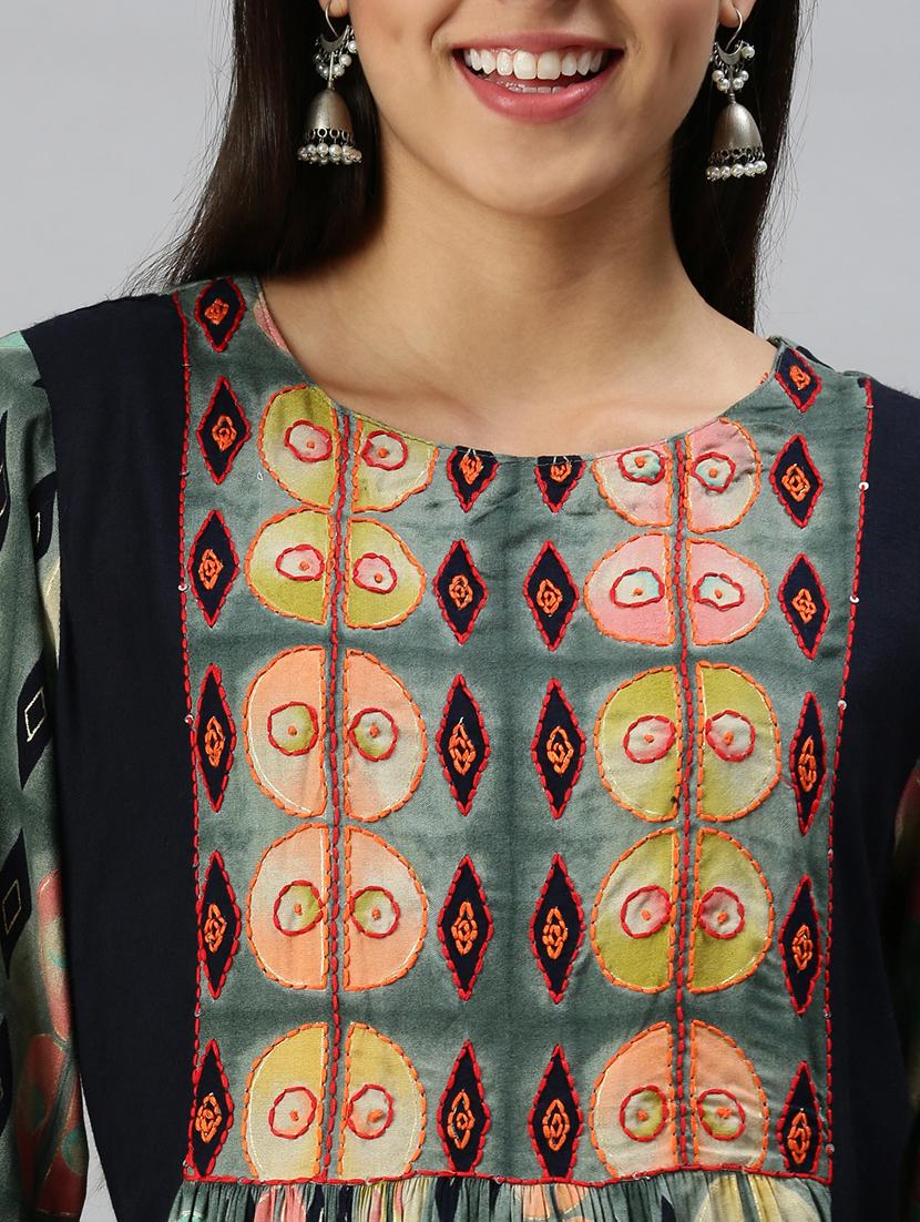women's a-line kurta - 18249186 - Zoom Image - 3