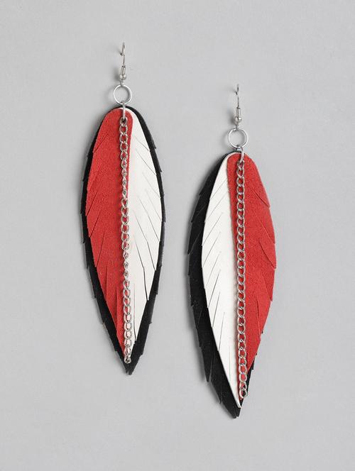 red rubber drop earring - 18261439 - Very Small Image - 1