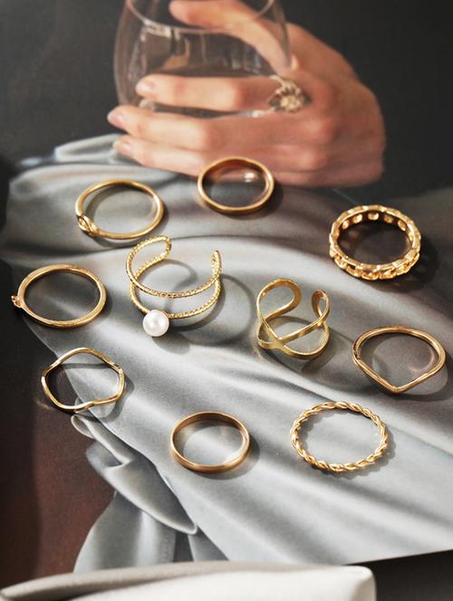 gold plated finger  ring - 18269647 - Very Small Image - 1